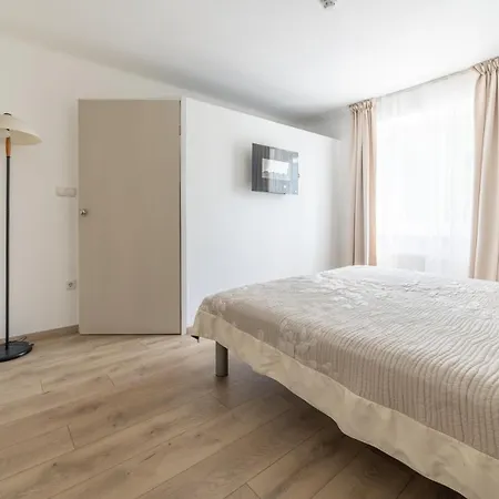 Park 2025 Apartment